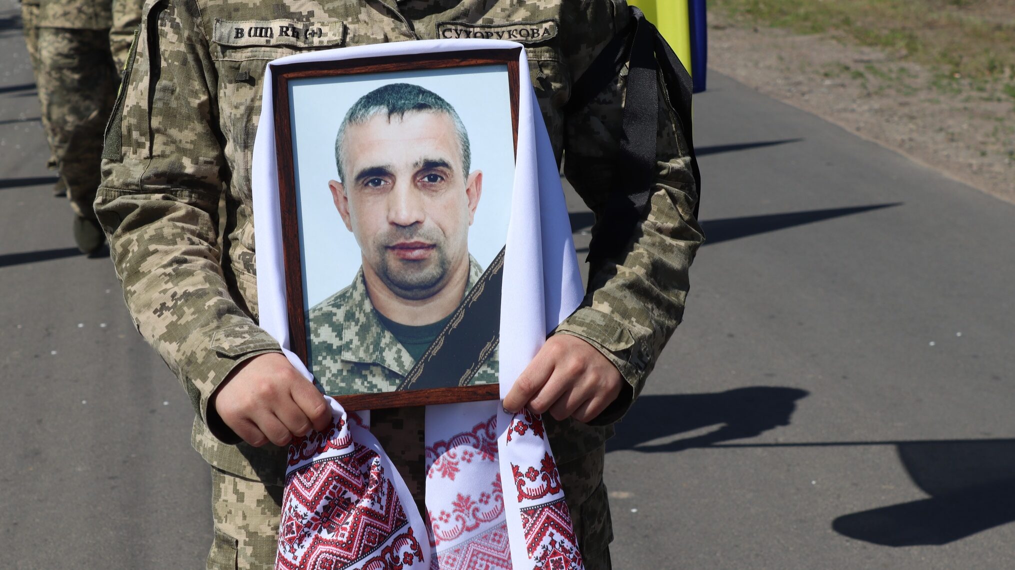 Народжений в Білорусі – віддав своє життя за Україну: на Чернігівщині попрощалися з військовим