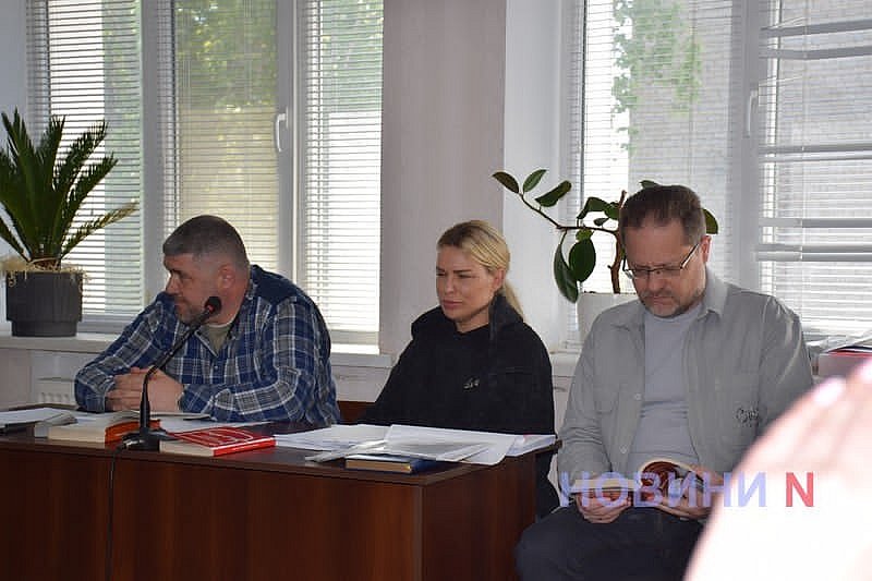 Начальницю управління спорту Миколаєва суд відправив в СІЗО, але із …