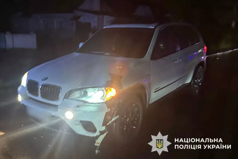 На Буковині водій BMW збив пішохода: потерпілий у лікарні