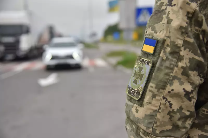 На Буковині жінка переправляла чоловіка за кордон із іноземним паспортом