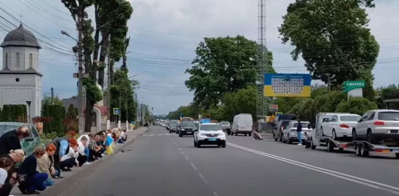 На Буковині зустріли траурний кортеж загиблого воїна Миколи Незвиського