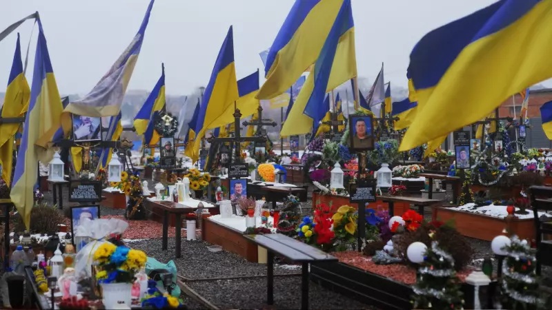 На Буковині попрощаються із трьома відважними захисниками