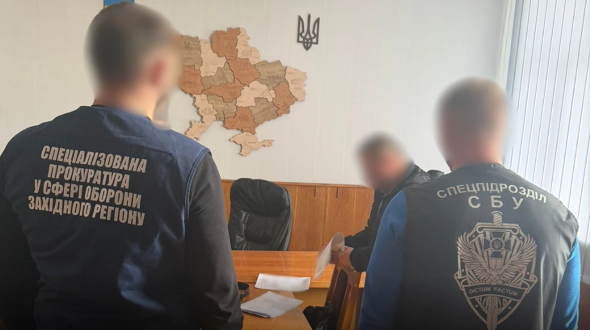 На Буковині посадовець ТЦК за $9 тисяч обіцяв допомогти знятися …