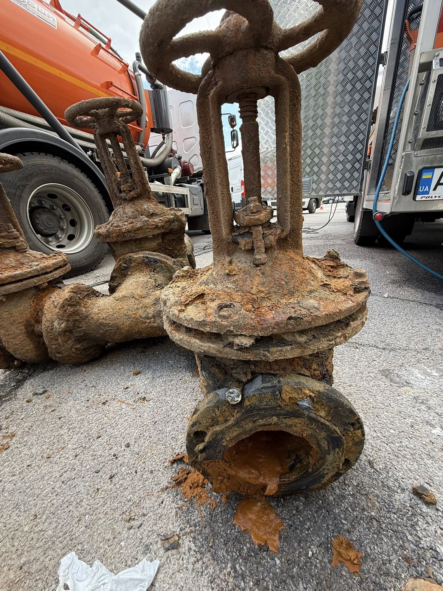 На Вишеньці оновлюють 4 ділянки водопровідного вузла
