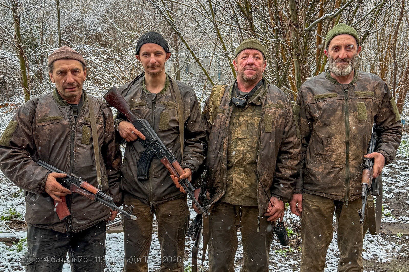 На Вовчанському напрямку росіяни скидають до 70 КАБів на добу