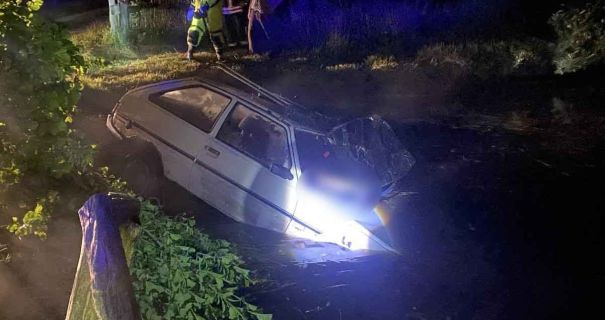 На Волині авто з’їхало у ставок: загинули двоє людей