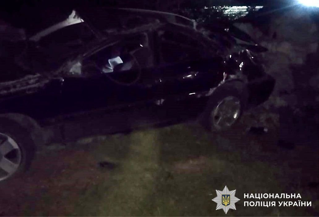 На Вінниччині перекинувся легковик: внаслідок ДТР травмувалась 15-річна дівчина