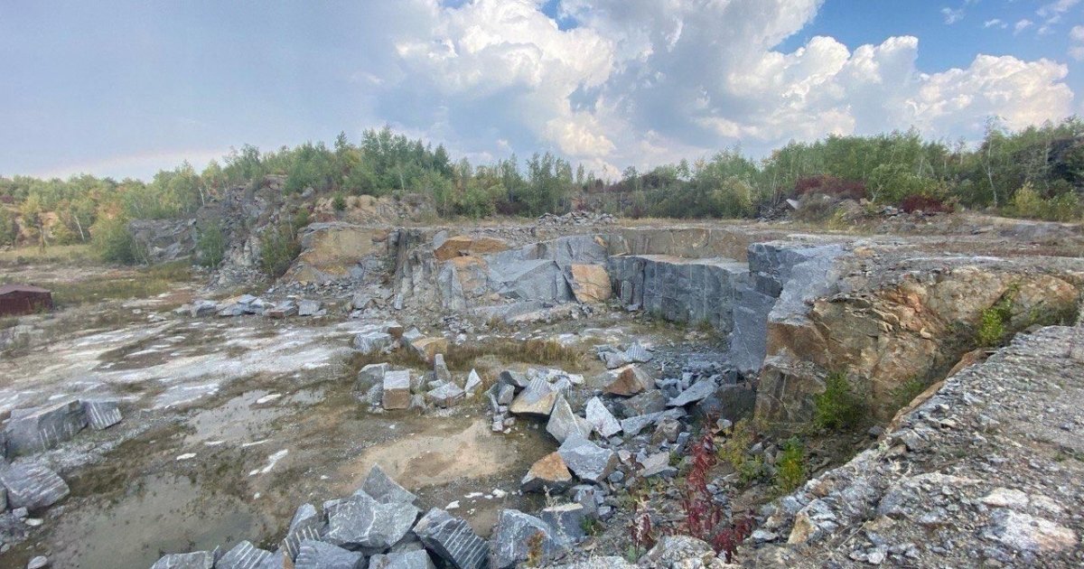 На Вінниччині продають гранітний кар'єр із власною залізничною рампою за …