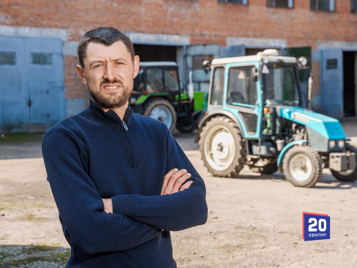 На Вінниччині чоловік із порушенням слуху став трактористом