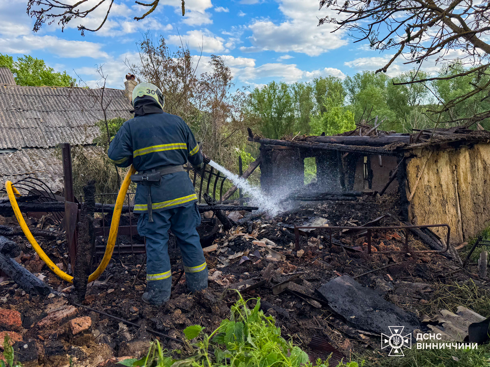 На Гайсинщині внаслідок необережності під час куріння загинув 54-річний чоловік