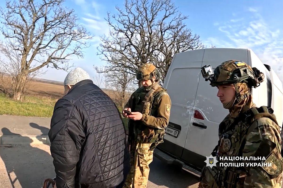 На Дніпропетровщині врятували майже 50 людей із зон постійних обстрілів