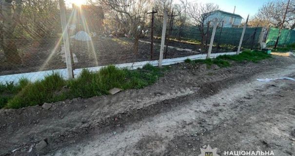 На Дніпропетровщині п'яна мачуха встромила ножа пасинку в спину