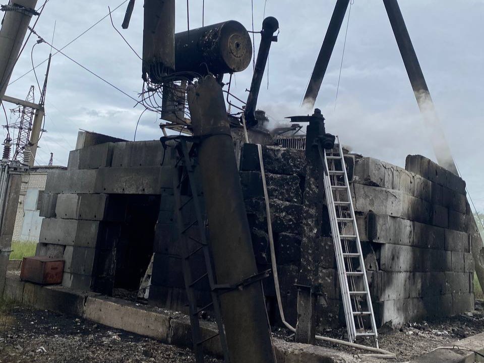 На Дніпропетровщині росіяни повторно обстріляли енергетичні об’єкти