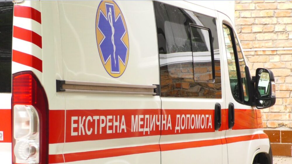 На Дніпропетровщині хлопець під психотропами і стрибнув з четвертого поверху