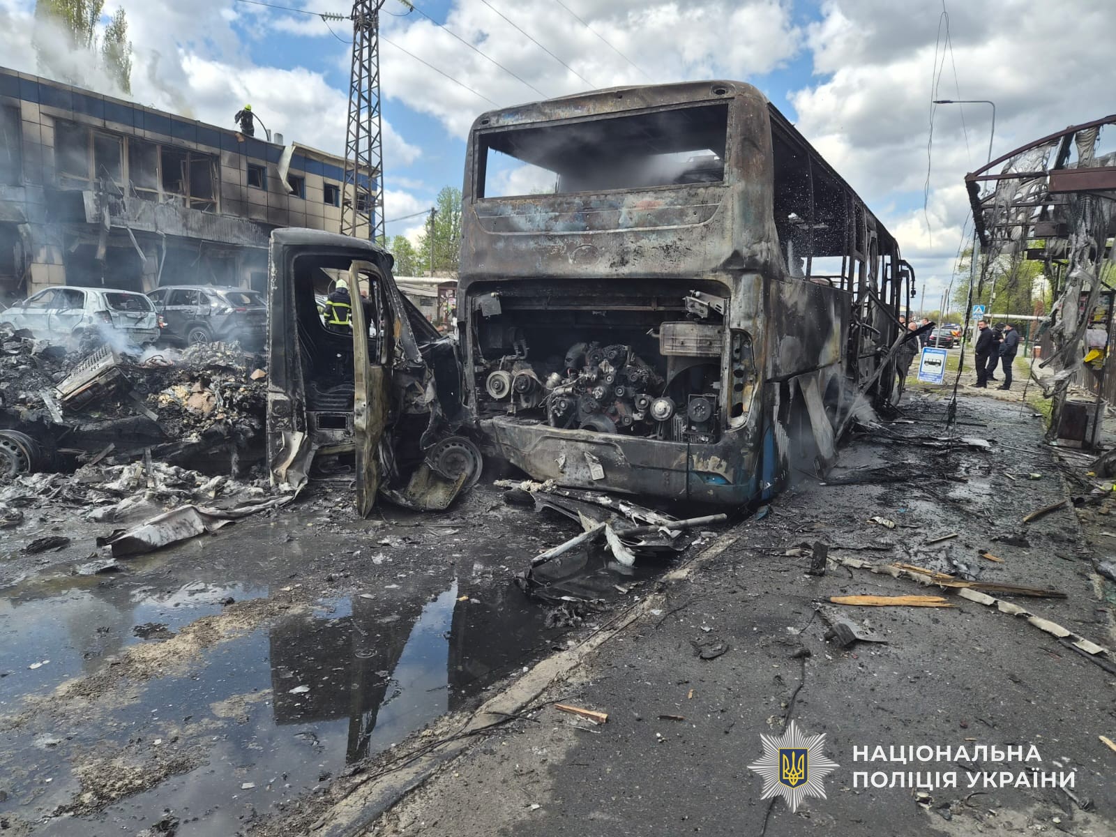 На Дніпропетровщині через ворожу атаку загинула жінка, є поранені