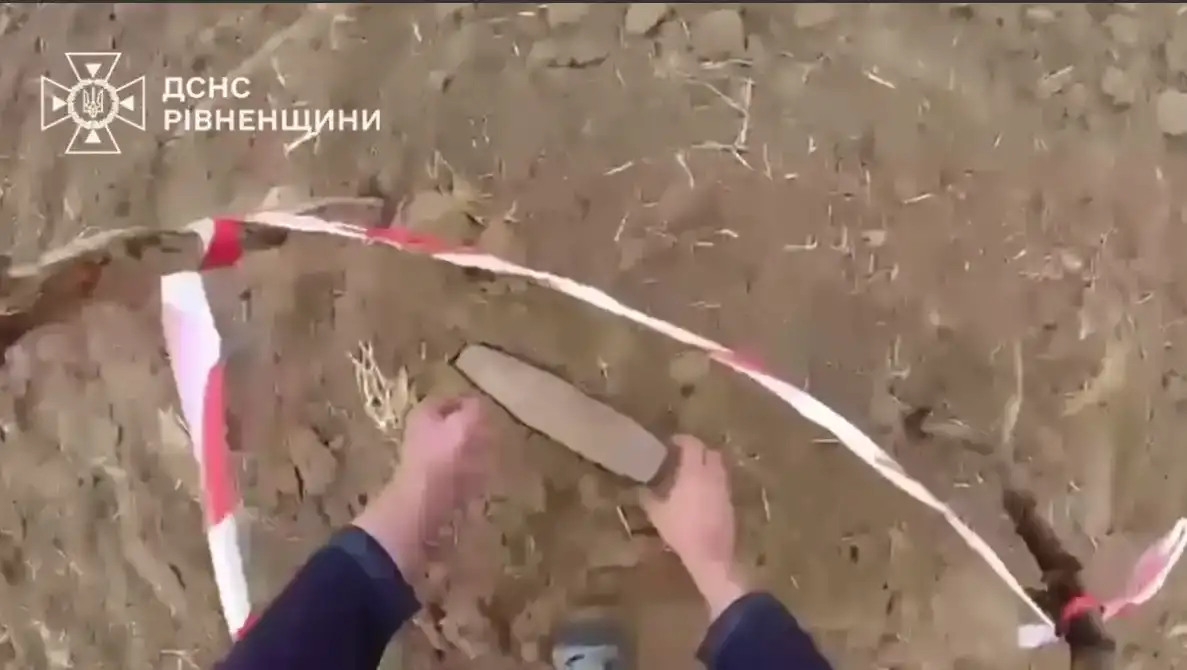 На Дубенщині знищили артснаряд часів минулої війни (ВІДЕО)