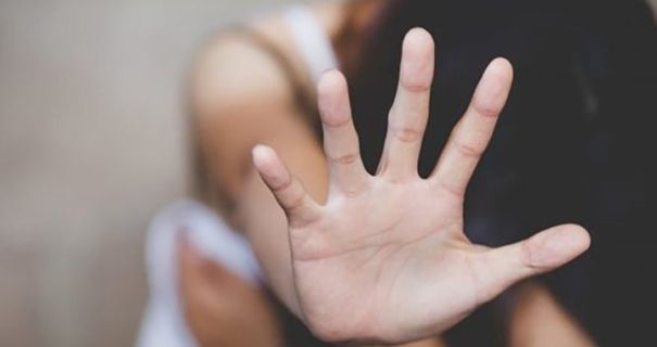 На Житомирщині жінка знімала порно з 3-річною донькою