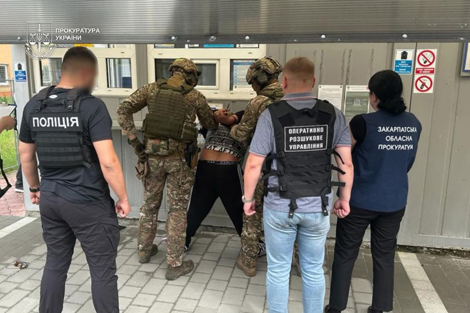 На Закарпатті винесли вирок чоловіку, який намагався продати 11-місячне немовля …