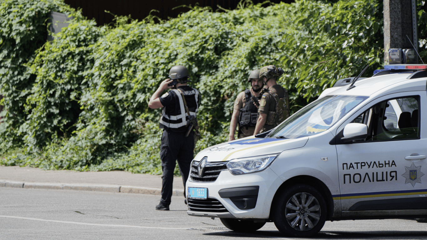 На Закарпатті сталася стрілянина біля ТЦК під час штурму будівлі