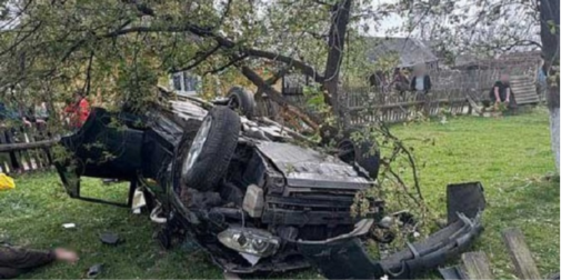 На Камінь-Каширщині п’яний водій Toyota перекинув авто: 18-річний пасажир – …