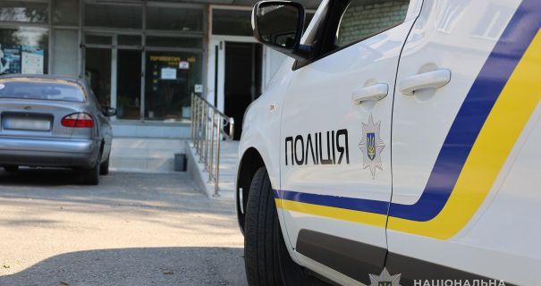 На Київщині вандали вкрали квіти з могили військового