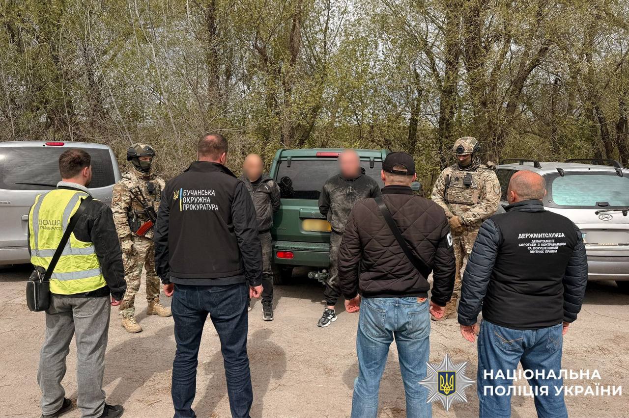 На Київщині викрили незаконну торгівлю автомобілями, доставленими як гуманітарна допомога …
