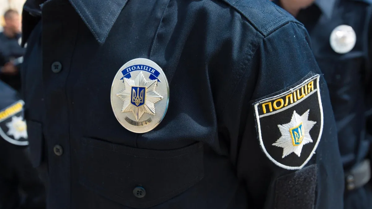 На Київщині викрили схему нелегального переправлення чоловіків за кордон за …