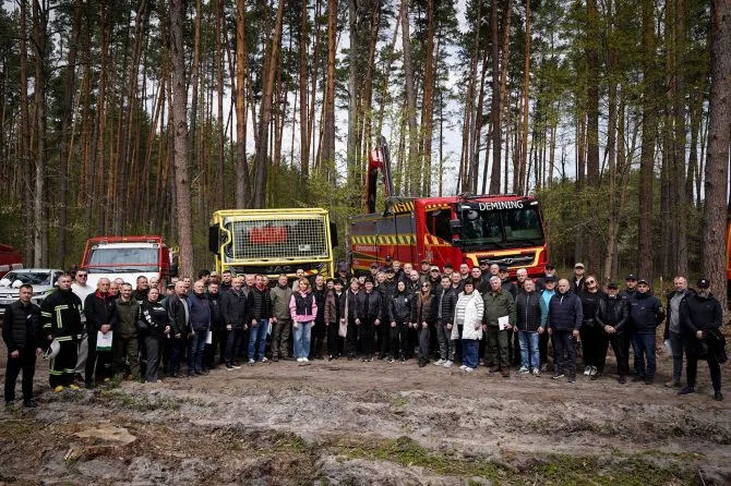 На Київщині висадили 6000 дерев на розмінованій території