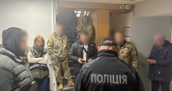 На Київщині посадовець ТЦК продавав "свободу" за 2,5 тисячі доларів
