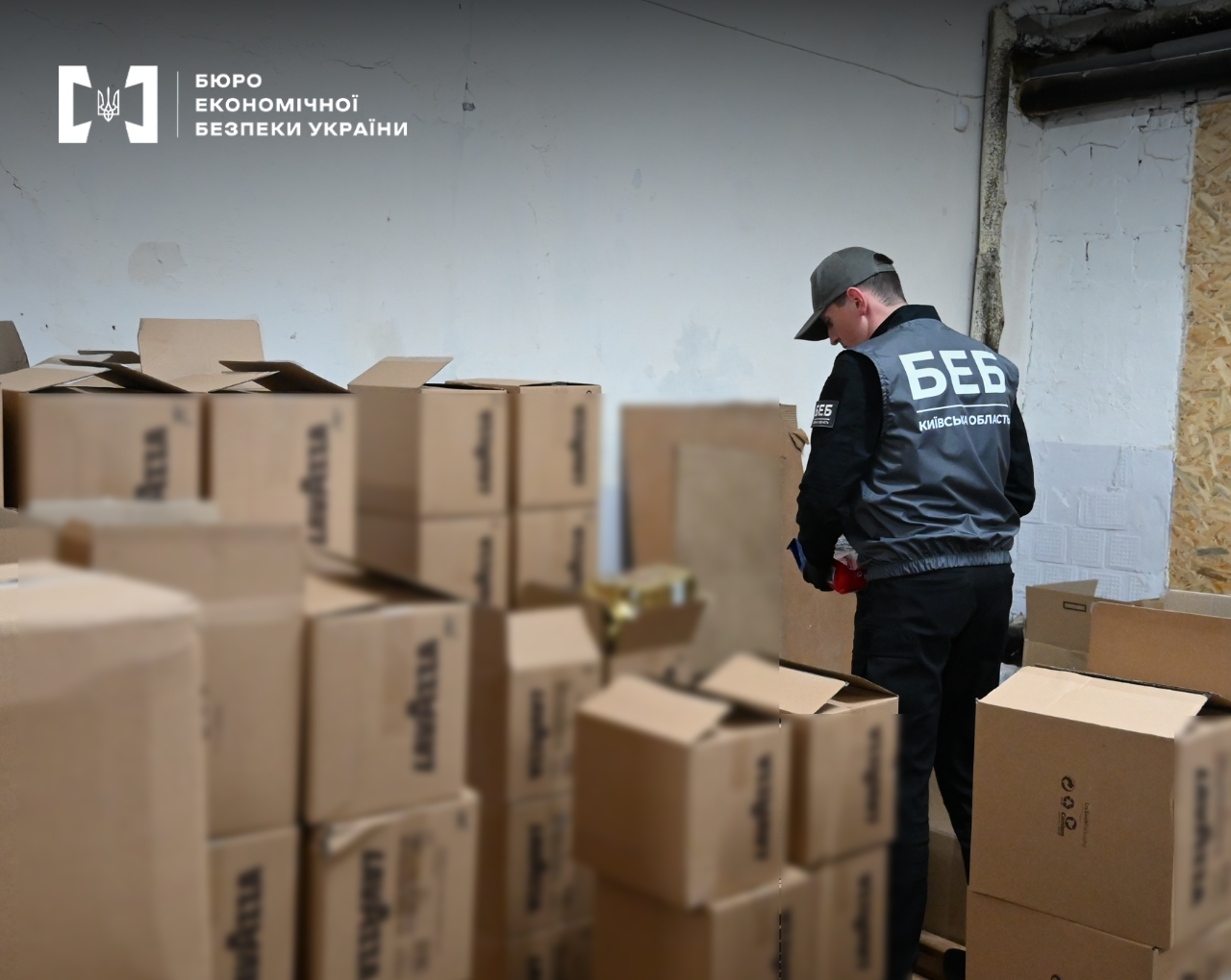 На Київщині припинили діяльність масштабного цеху з виробництва підробленої кави …