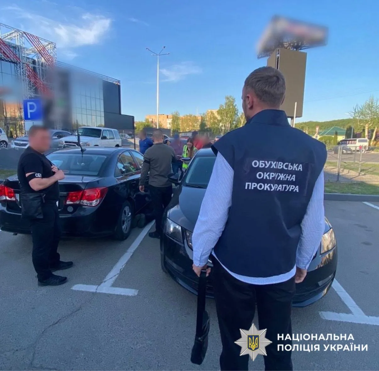 На Київщині розкрили незаконну схему переправлення осіб через кордон за …