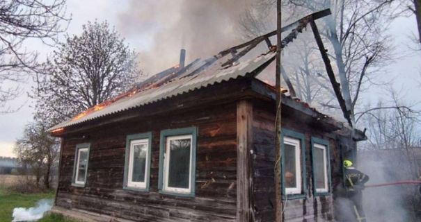 На Київщині у вогні загинула жінка