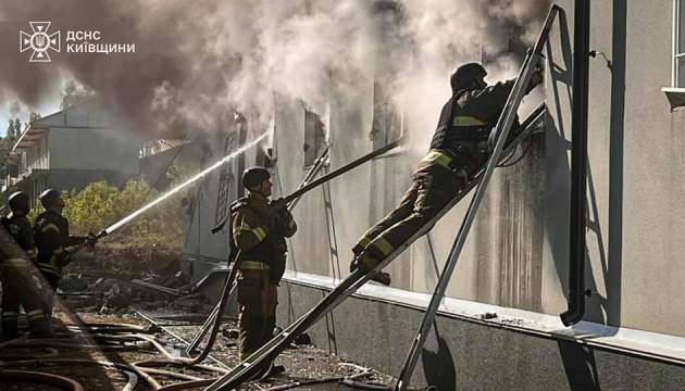 На Київщині через атаку РФ найбільше постраждали Бориспільський, Фастівський і …