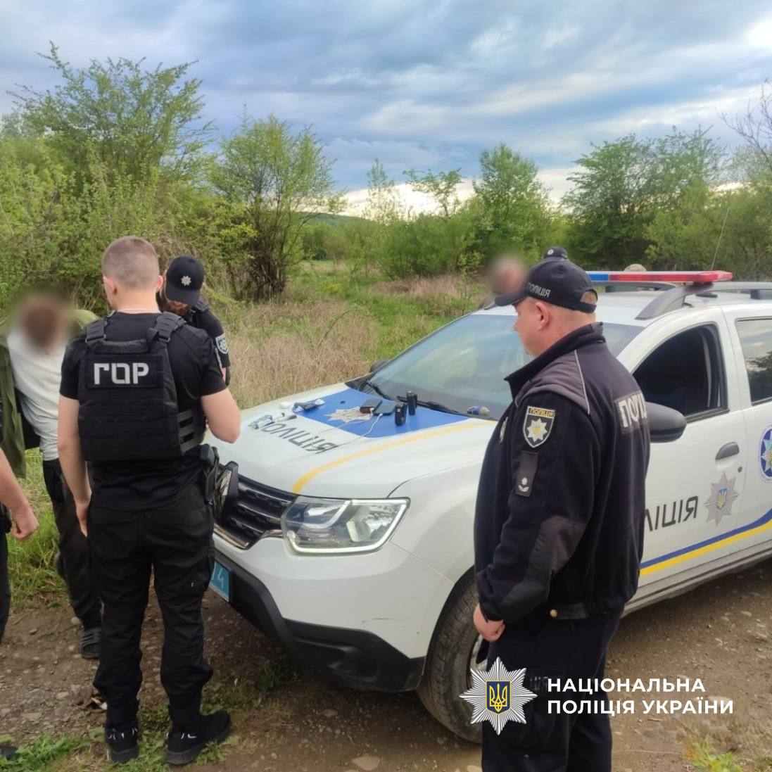 На Коломийщині за добу затримали двох чоловіків із гранатами