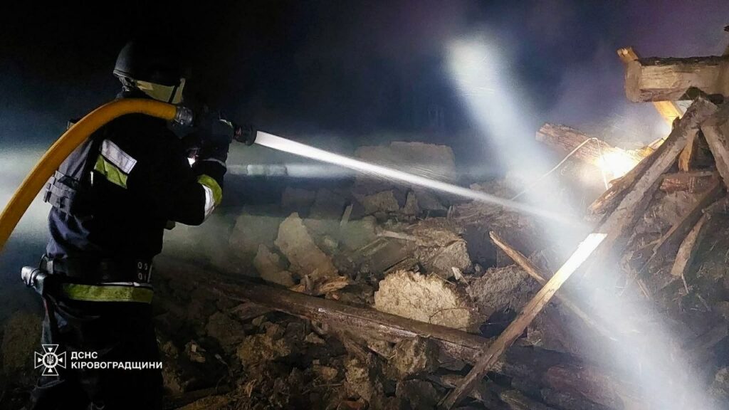 На Кіровоградщині ворожі безпілотники пошкодили житлові будинки