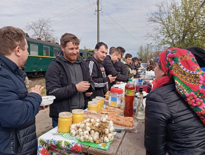 На Кіровоградщині провели незвичний формат поїздки Гайворонською вузькоколійкою (ФОТО)