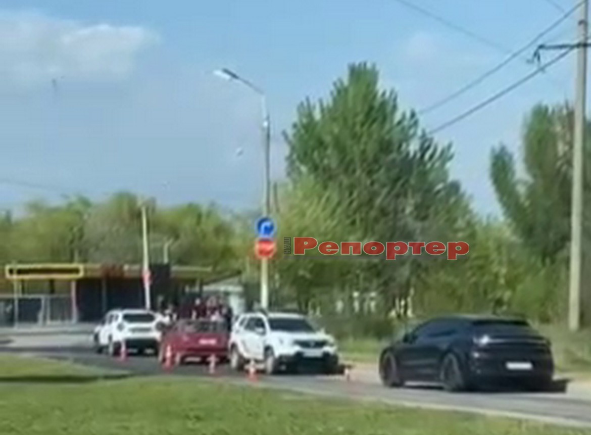 На Лівобережжі у Кам’янському сталася ДТП (відео)