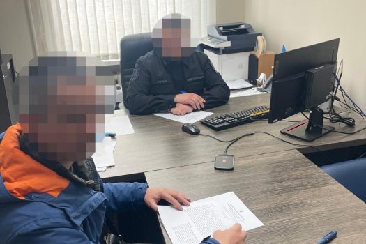 На Миколаївщині начальника військового складу підозрюють у втраті майна на …