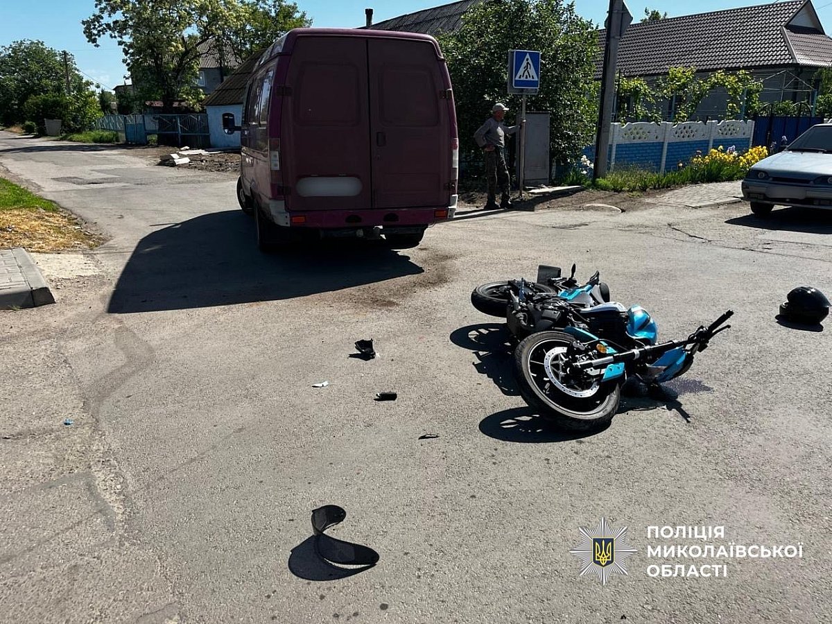 На Миколаївщині підліток на мотоциклі потрапив у ДТП та був …