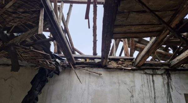 На Миколаївщині уламки пошкодили приватний будинок під час ранкової атаки