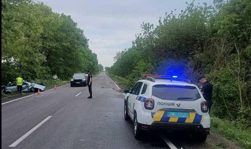 На Миколаївщині у ДТП 2 вантажівок і легковика загинув пасажир …