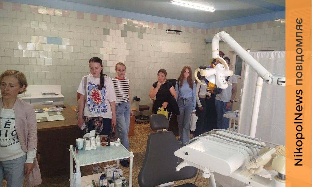 На Нікопольщині школярі відвідали Томаківську лікарню (фото)