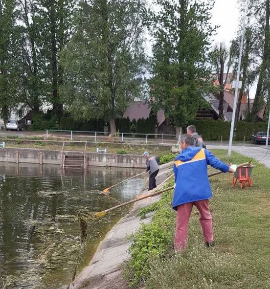 На Німецькому озері в Івано-Франківську провели роботи з благоустрою водойми