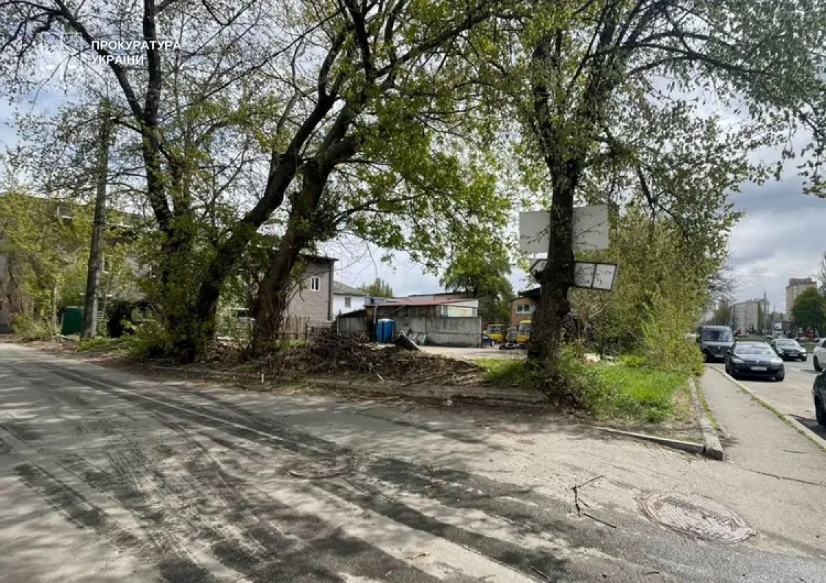 На Оболоні ліквідували «мертву» нерухомість, через яку незаконно захопили землю …