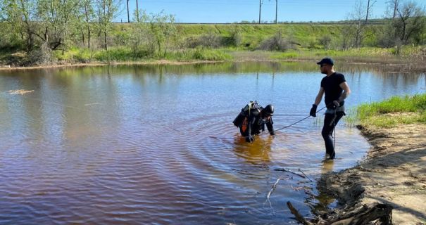 На Одещині під час купання в затопленому кар’єрі втопився 15-річний …
