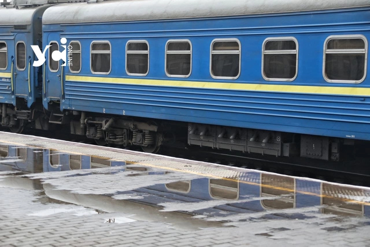 На Одещині у травні тимчасово скасували приміські поїзди