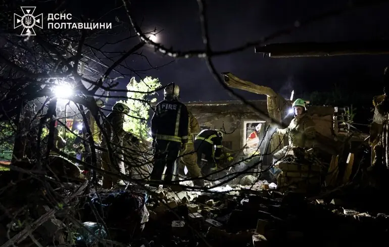 На Полтавщині пошкоджено будинок та інфраструктуру: у ДСНС показали наслідки …