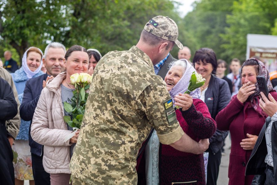На Прикарпатті привітали Володимира Бойчука після визволення з полону