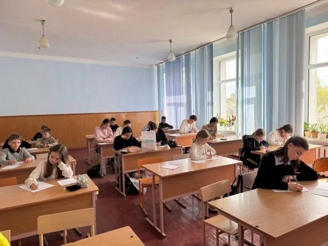 На Рівненщині близько 35 тис. школярів беруть участь в олімпіаді …