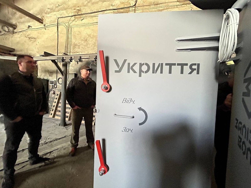 На Рівненщині виготовляють інноваційні мобільні укриття для порятунку життів